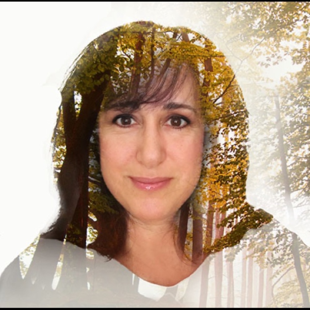 Meet your Posher, Adrienne
